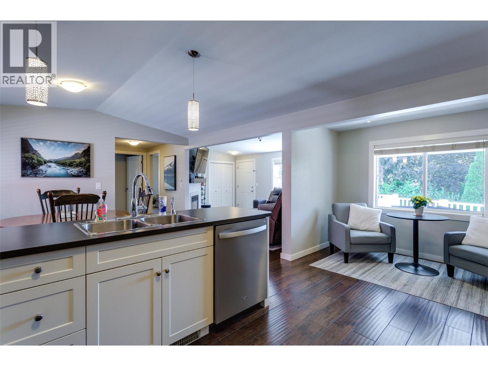 3381 Village Green Way Unit# 13