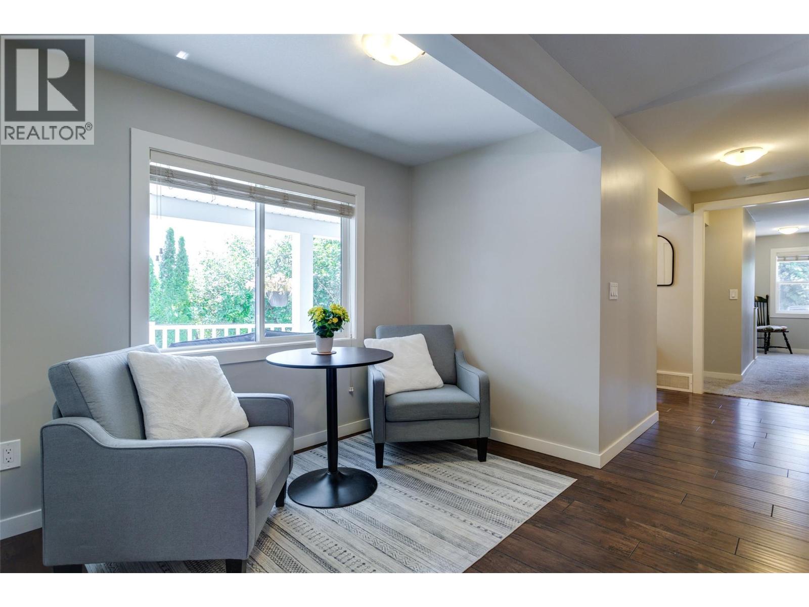 3381 Village Green Way Unit# 13