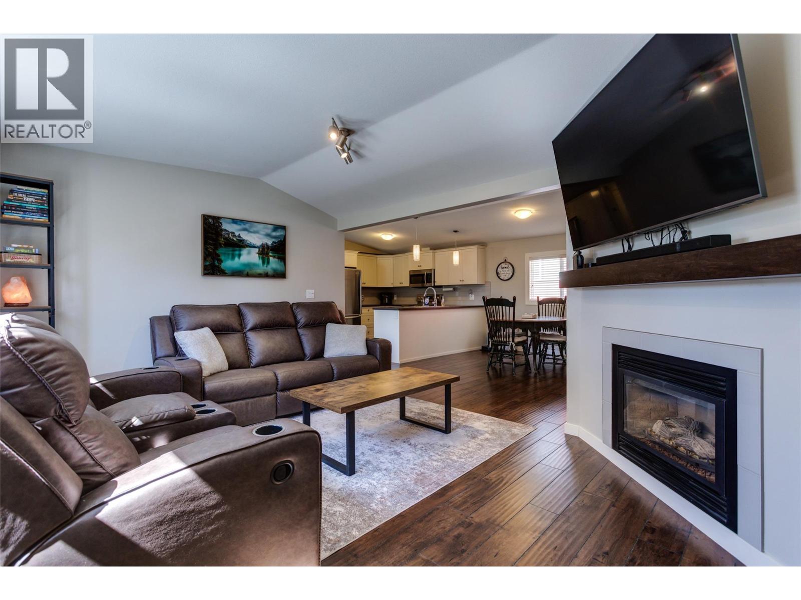 3381 Village Green Way Unit# 13