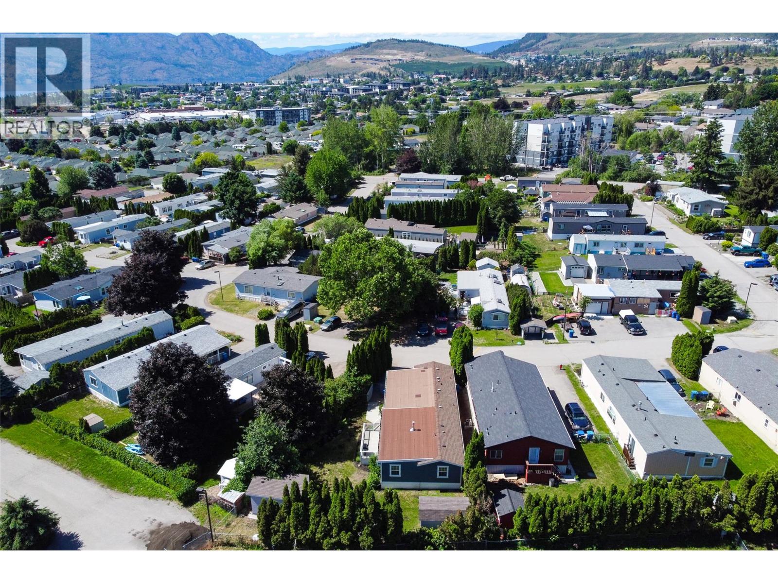 3381 Village Green Way Unit# 13