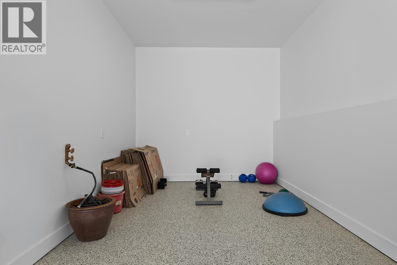 9201 Okanagan Centre Road W Unit# 22