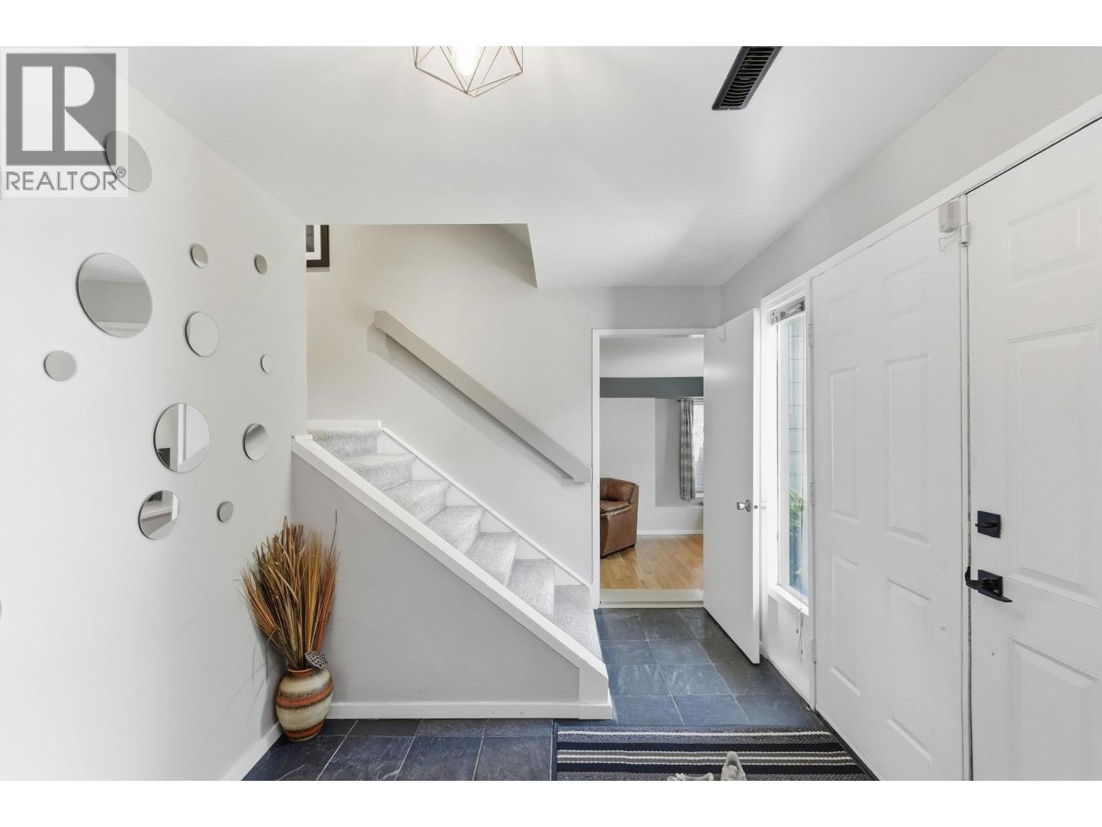 1922 Abel Street