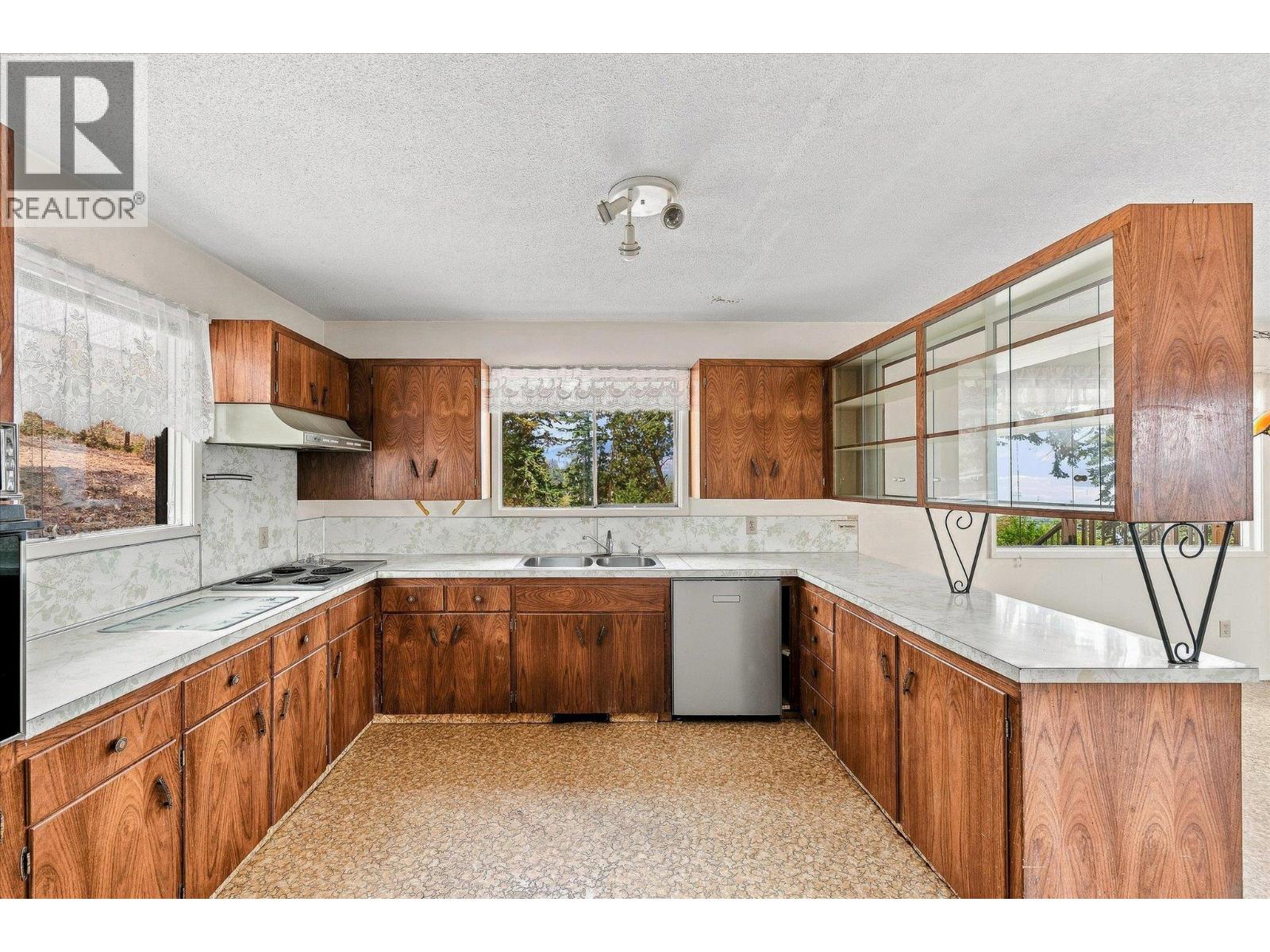 11211 Roberts Road
