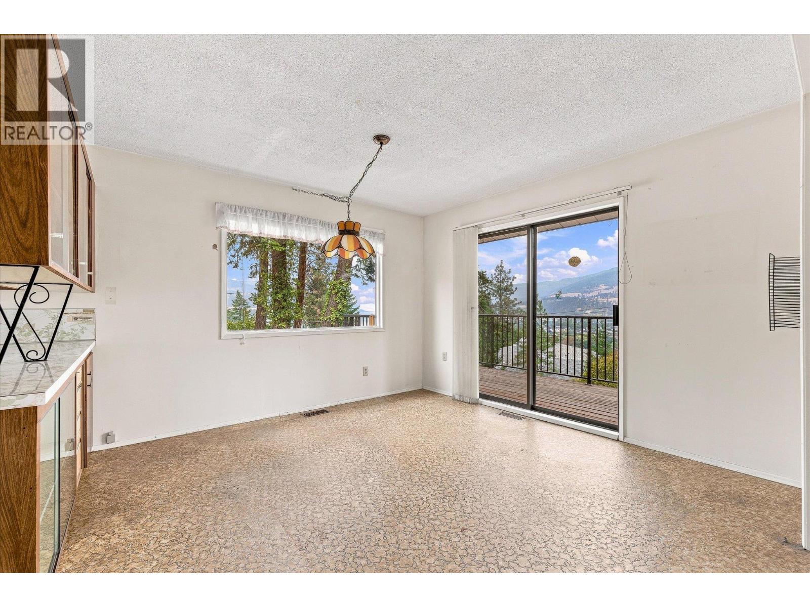 11211 Roberts Road