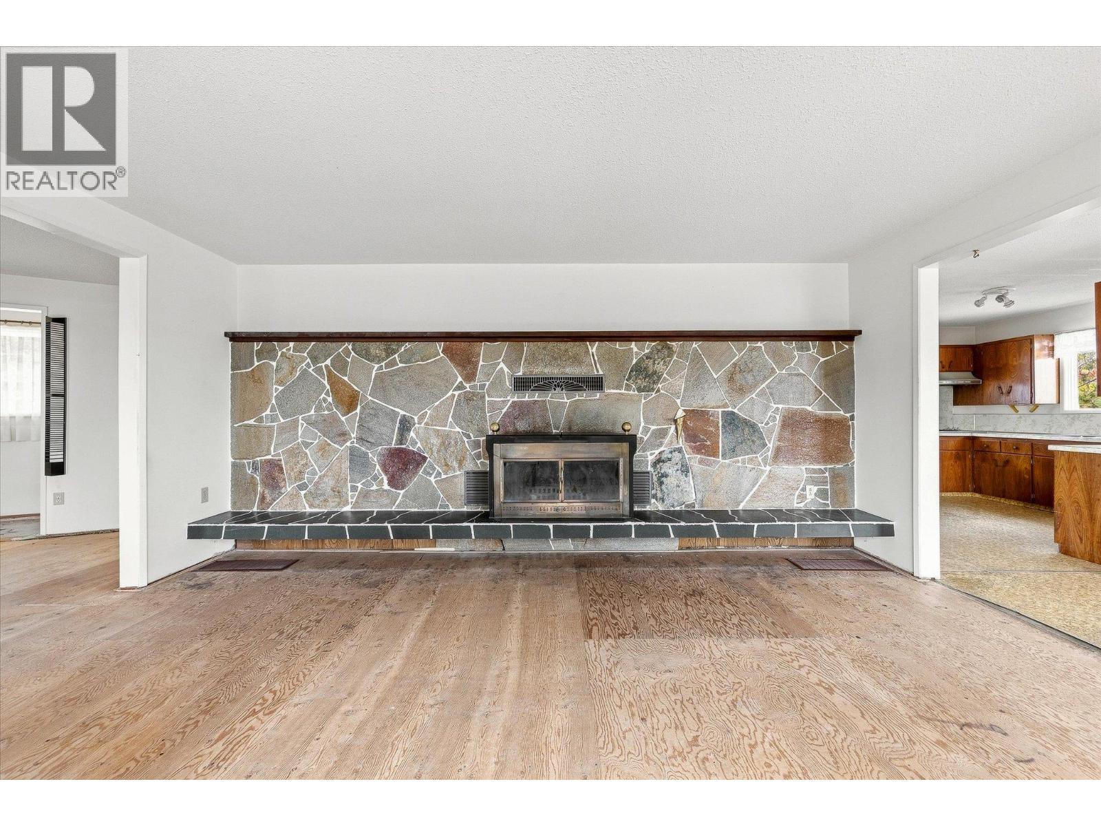 11211 Roberts Road