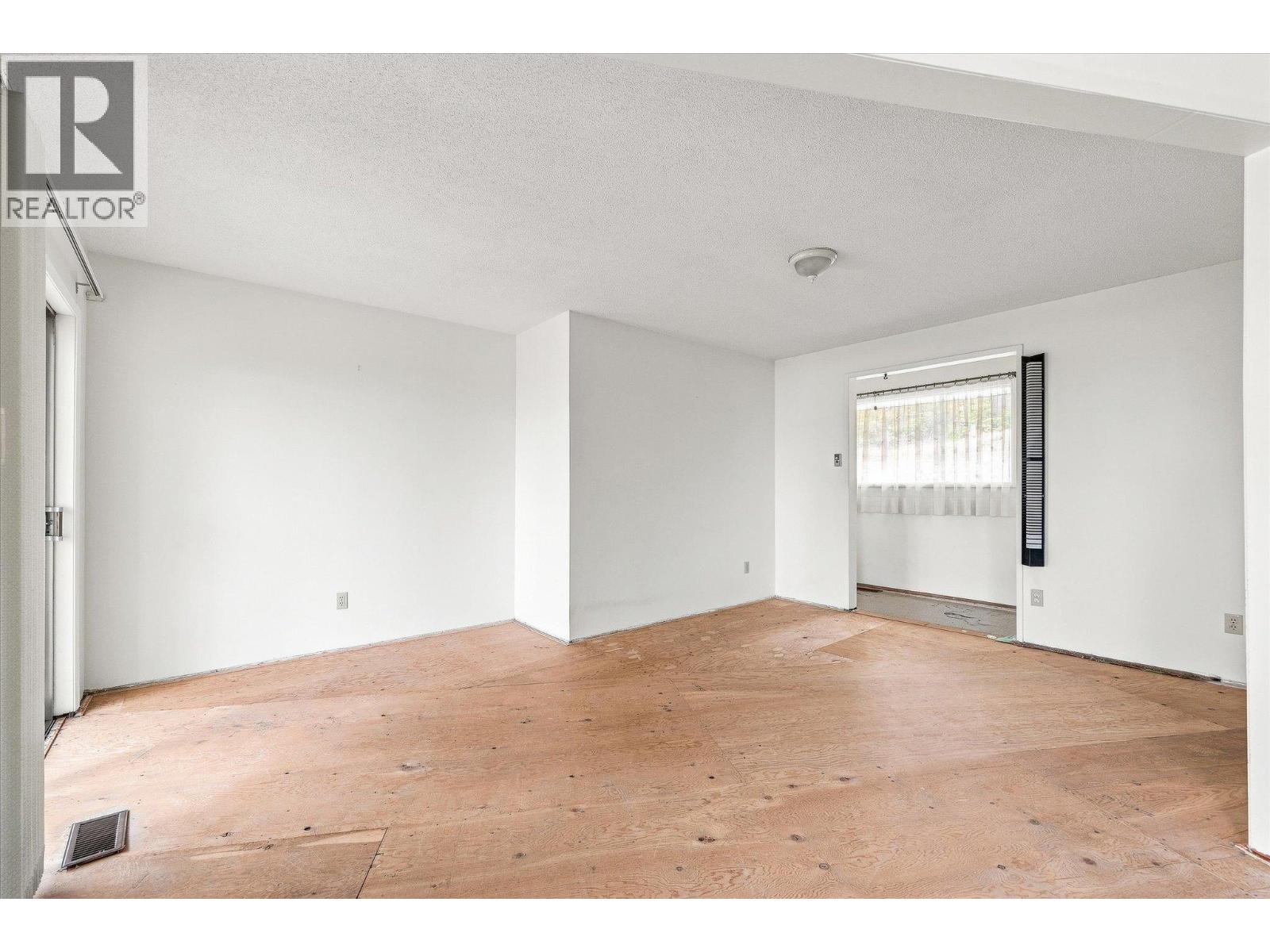 11211 Roberts Road