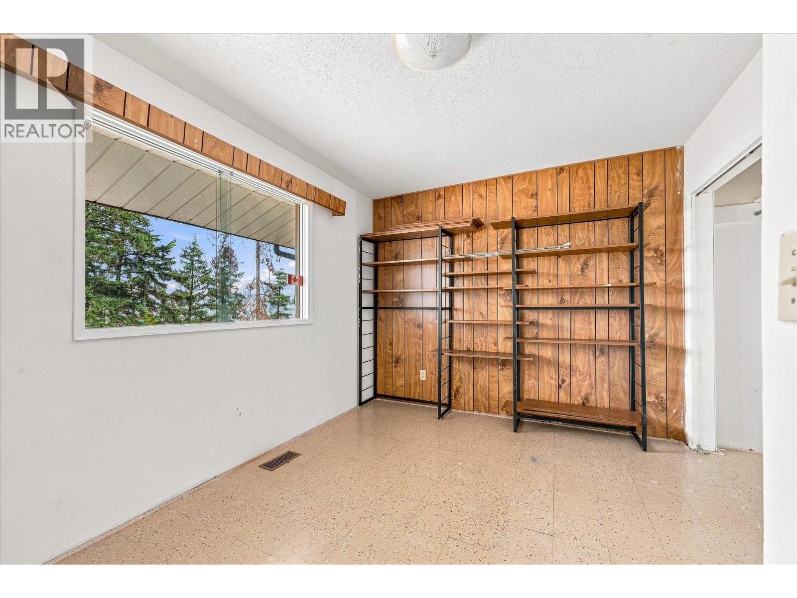 11211 Roberts Road