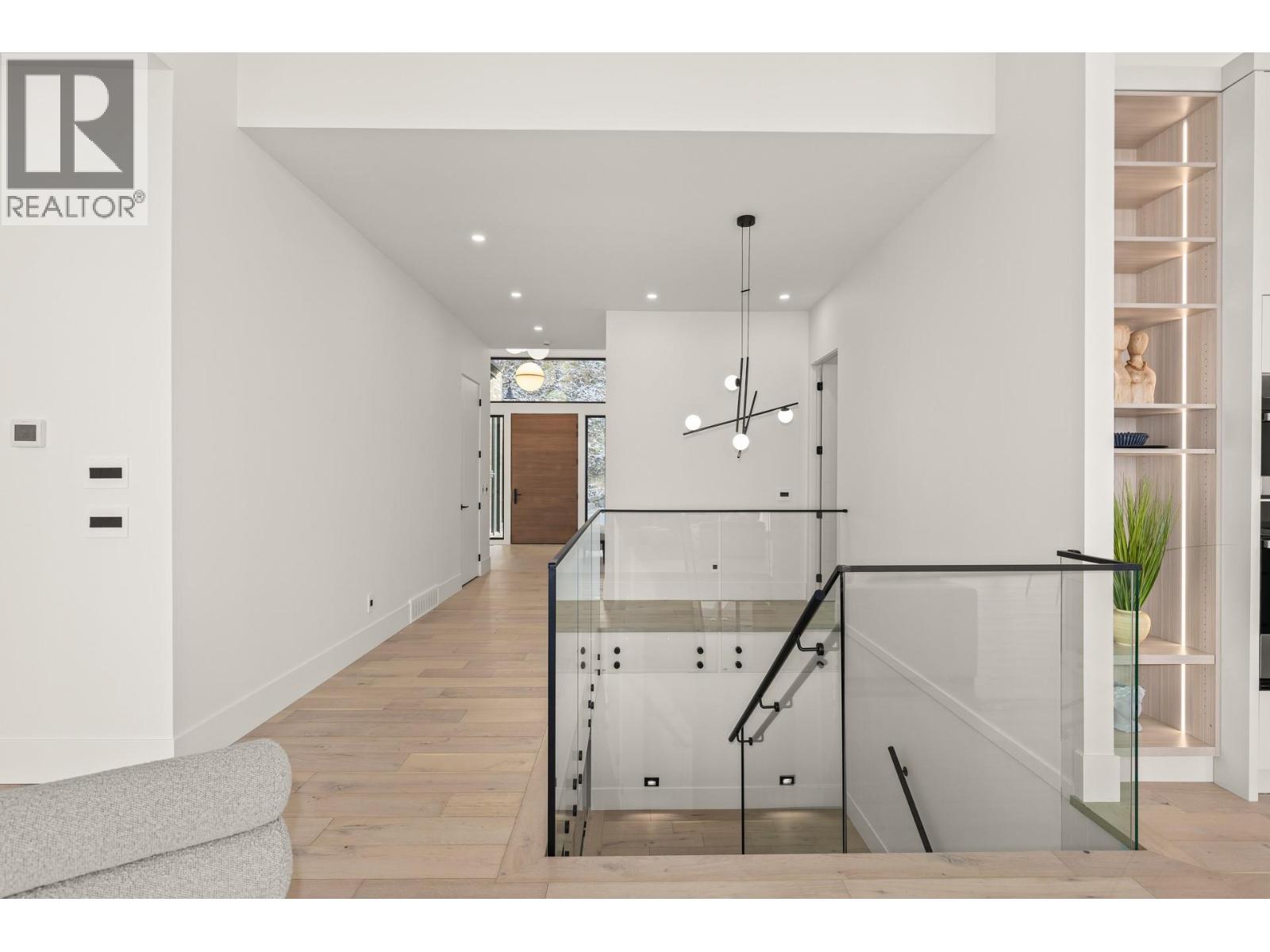 5584 Upper Mission Court