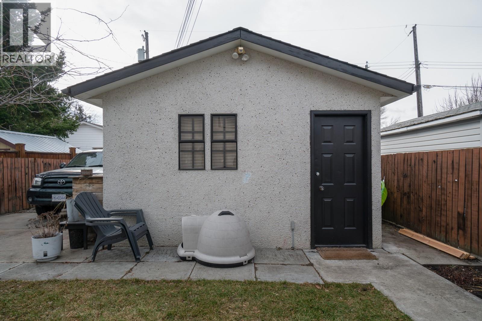 927 Fuller Avenue