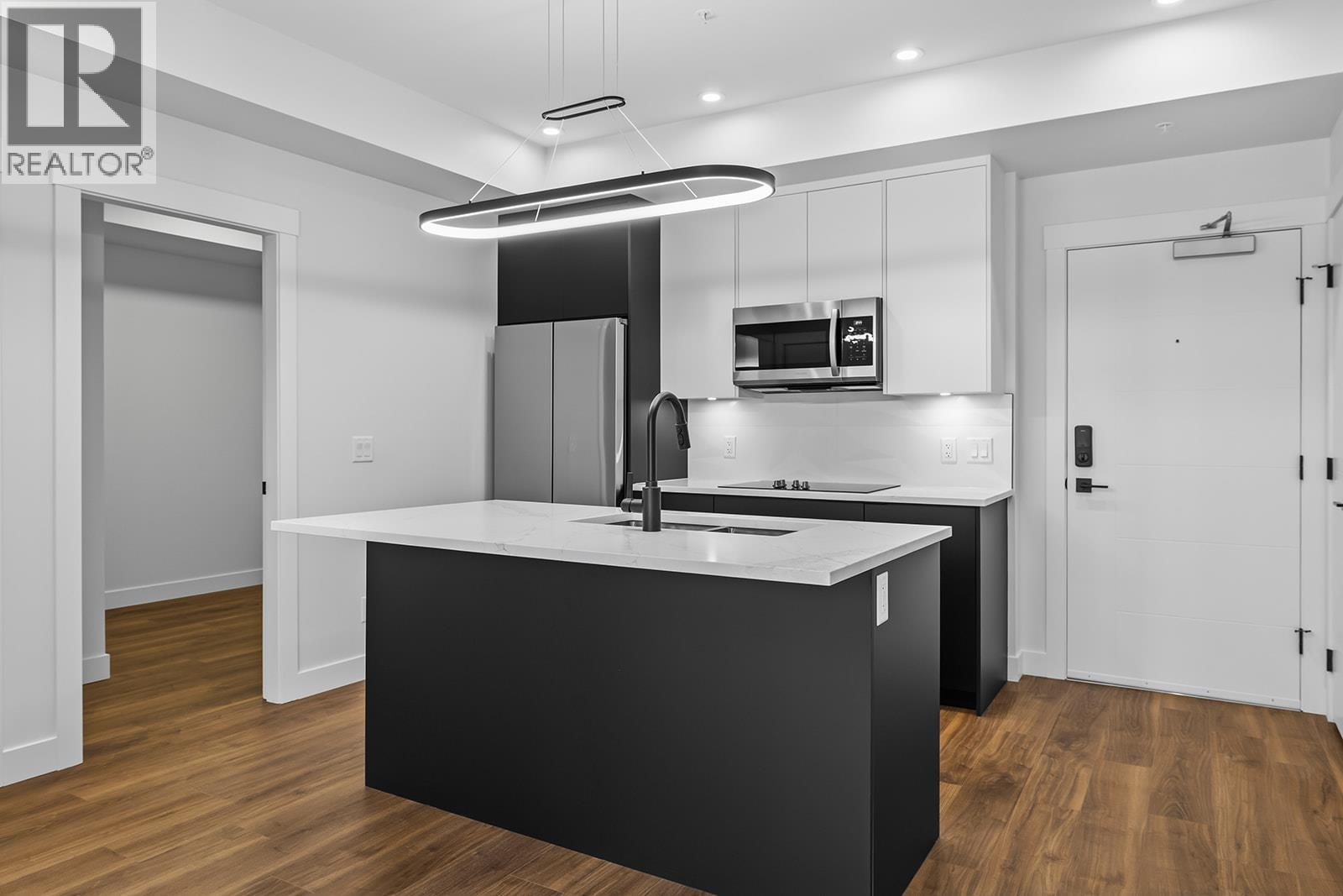 1280 Sutherland Avenue Unit# 404
