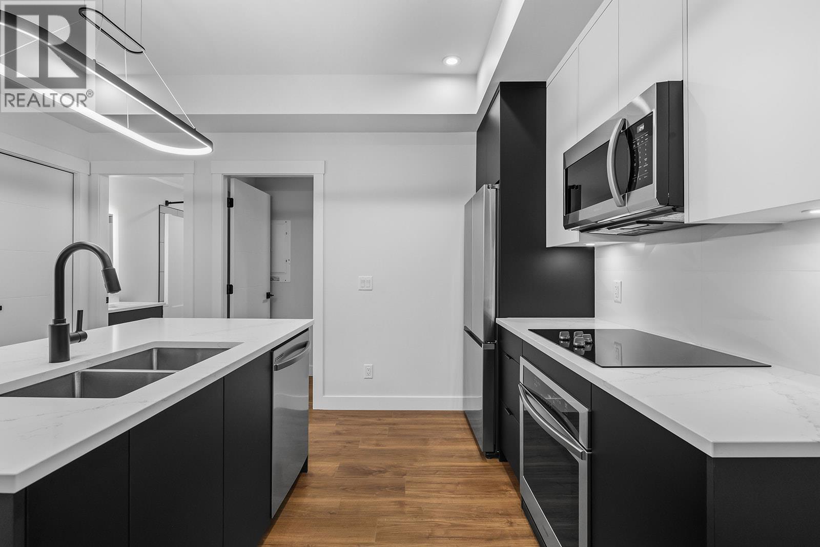 1280 Sutherland Avenue Unit# 404