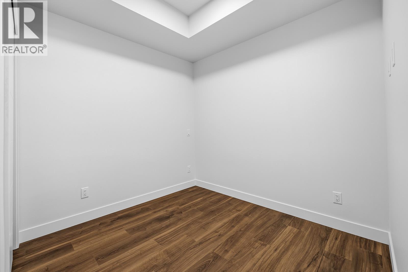 1280 Sutherland Avenue Unit# 404