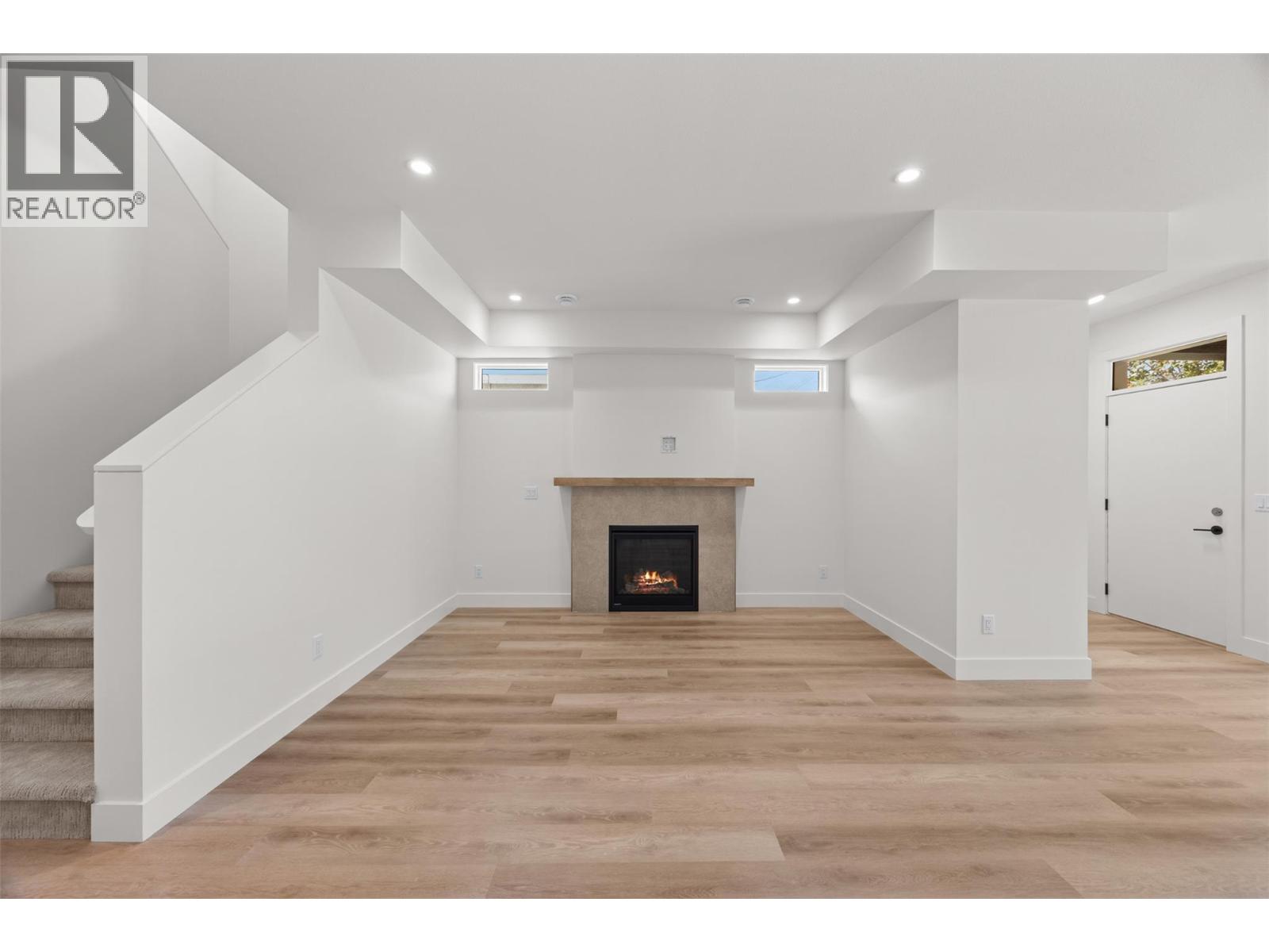 773 Kinnear Avenue Unit# 1