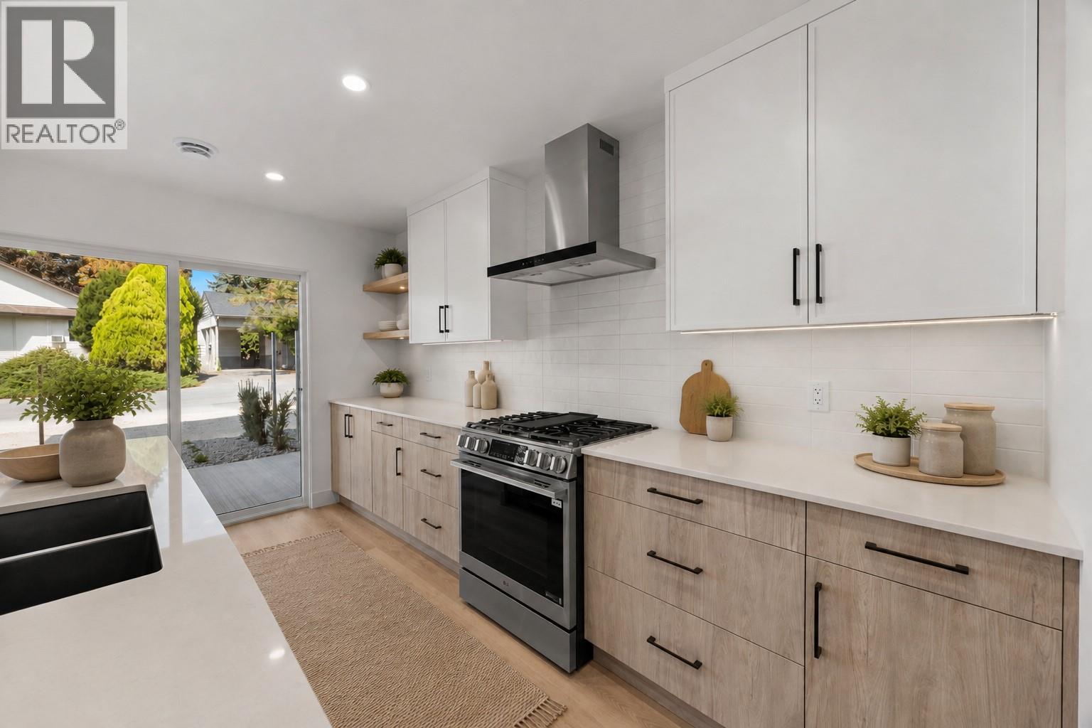 773 Kinnear Avenue Unit# 1