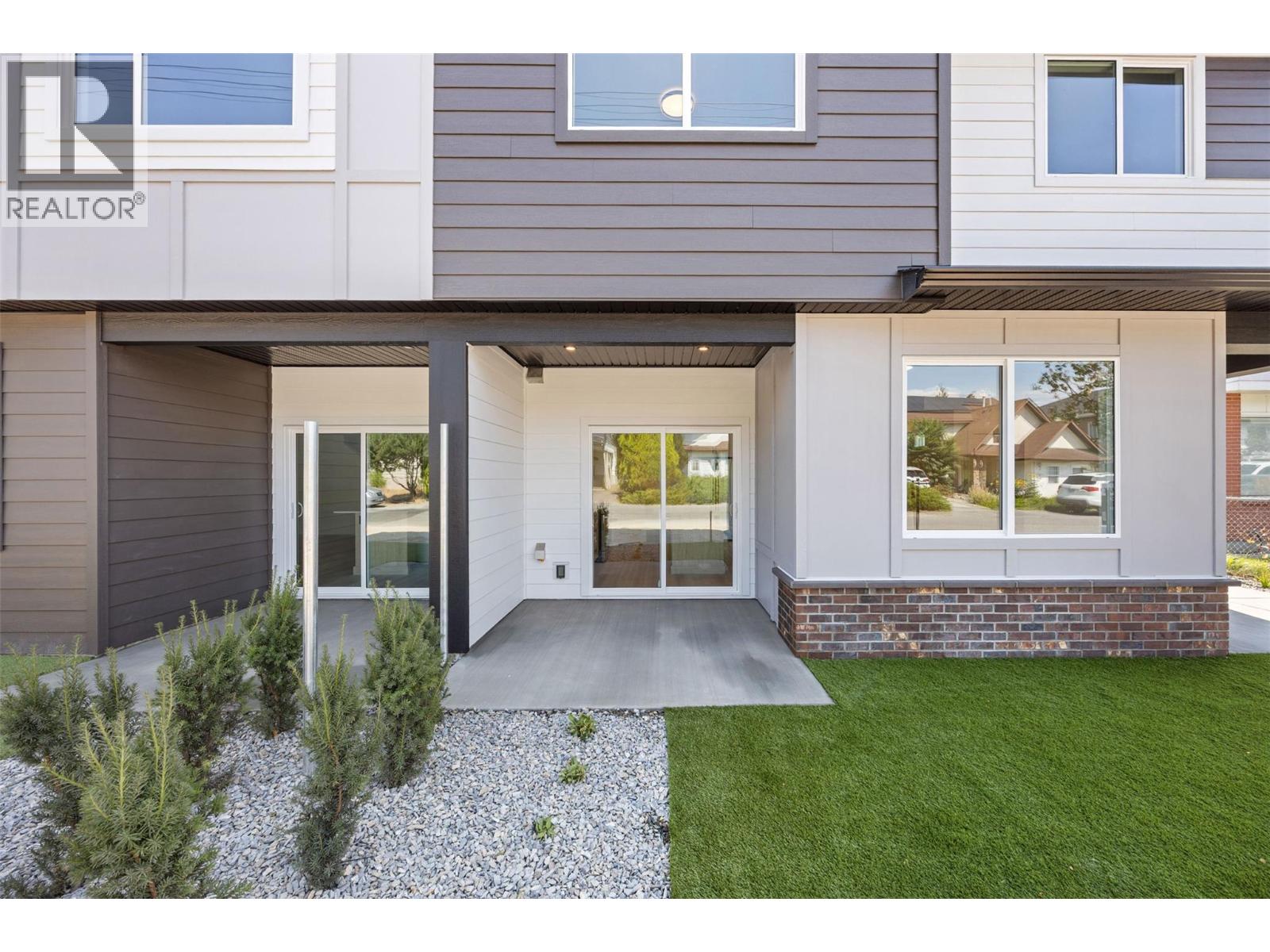 773 Kinnear Avenue Unit# 1