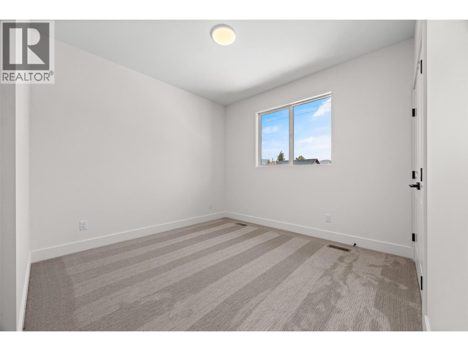 773 Kinnear Avenue Unit# 1