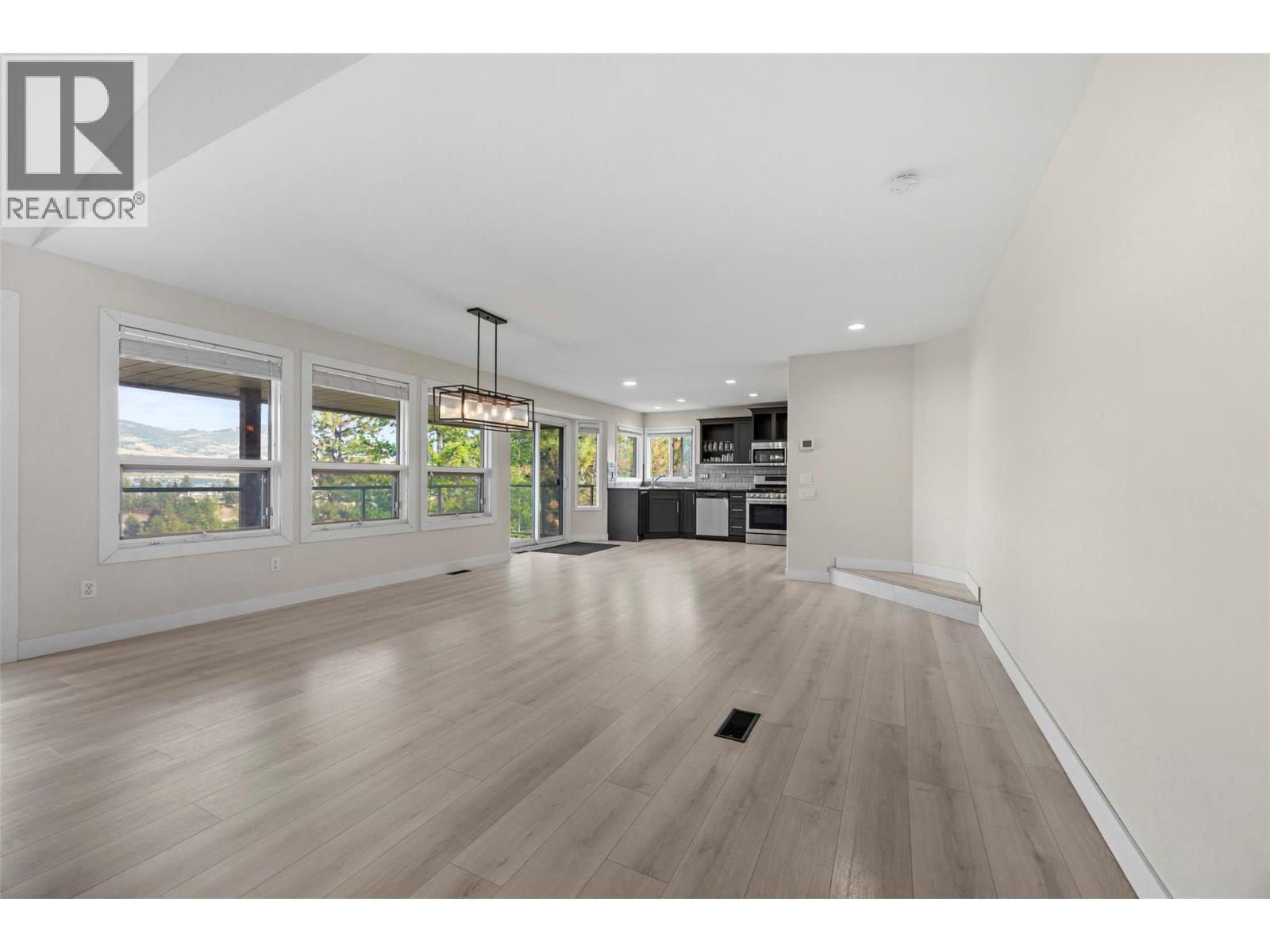 2308 Lillooet Crescent