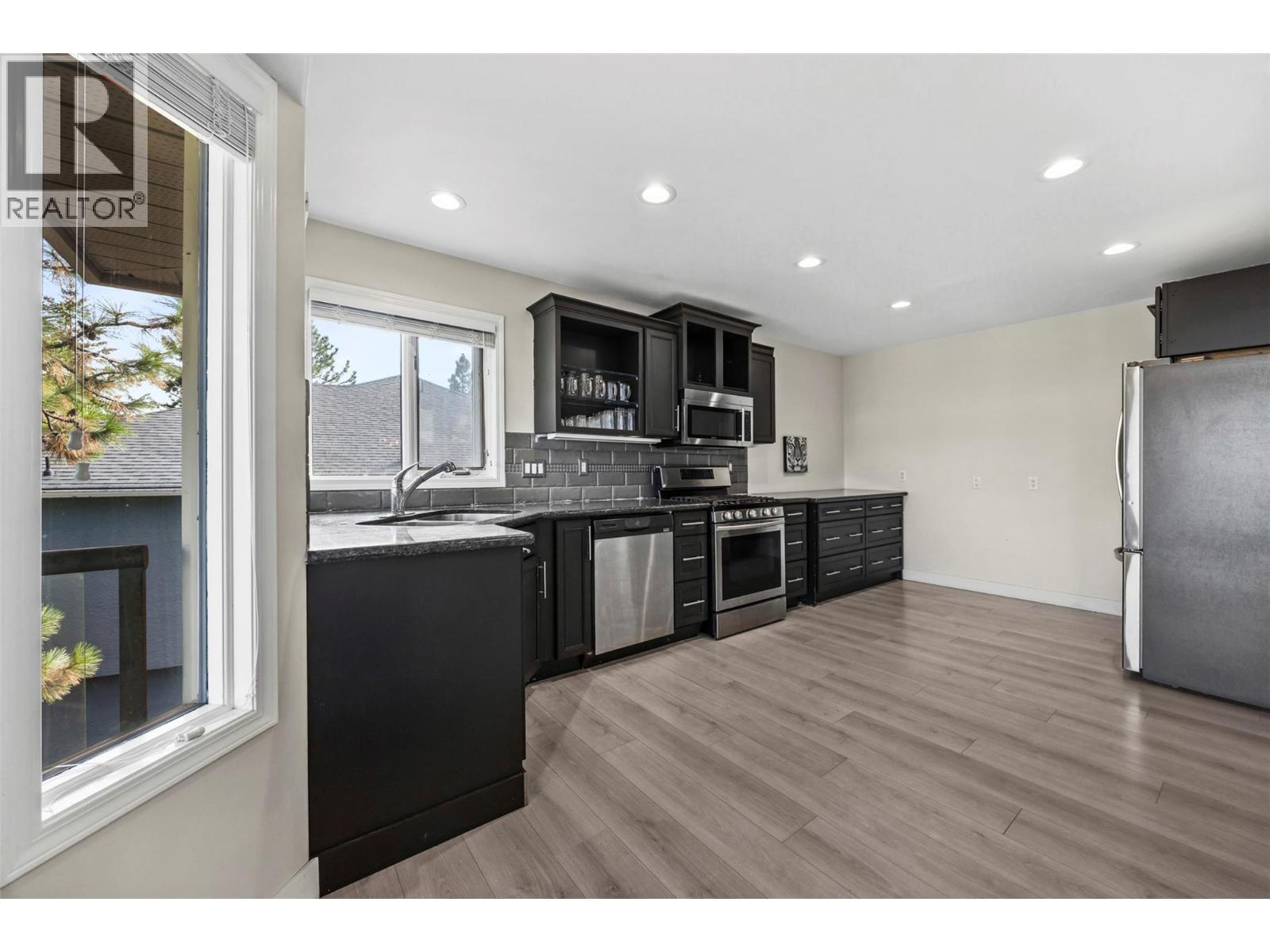 2308 Lillooet Crescent