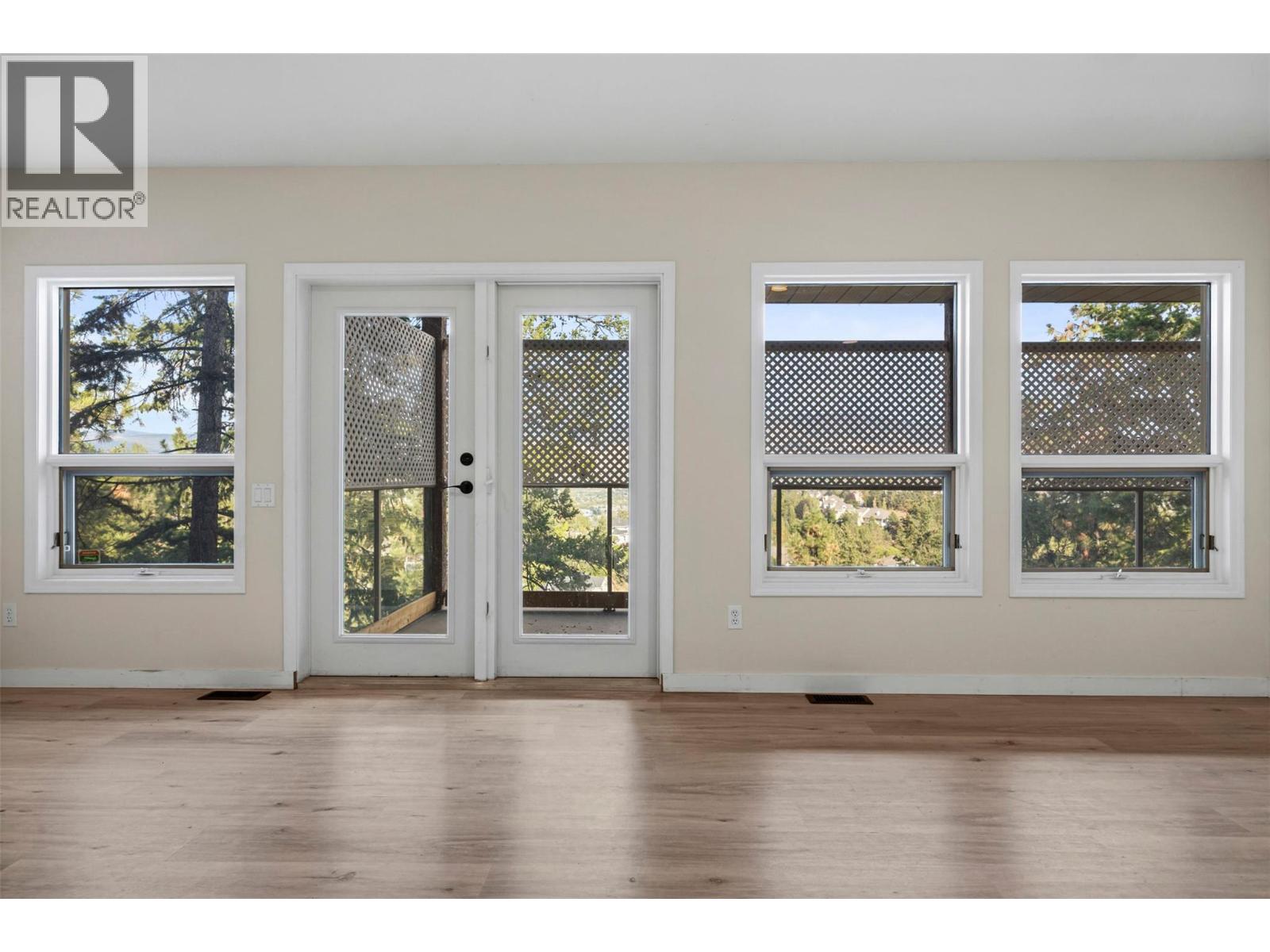 2308 Lillooet Crescent