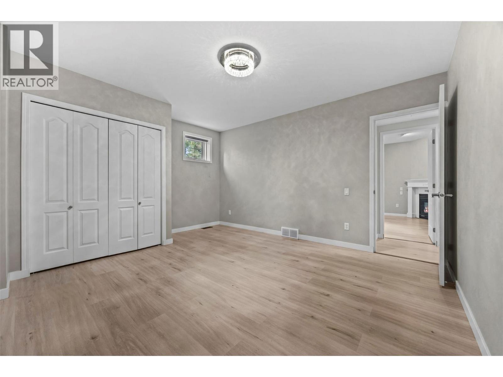 2308 Lillooet Crescent