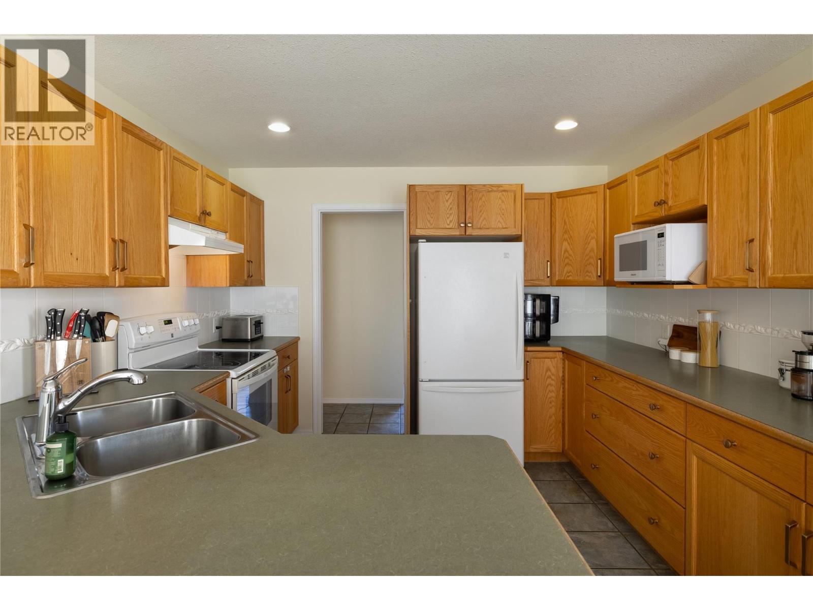 1051 Chilcotin Crescent