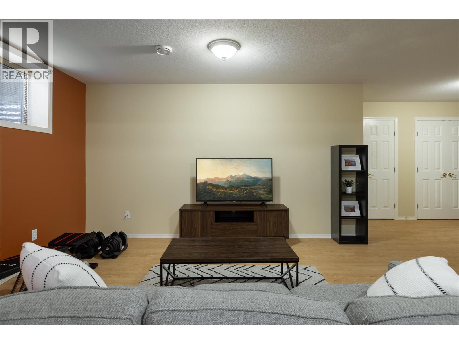 1051 Chilcotin Crescent