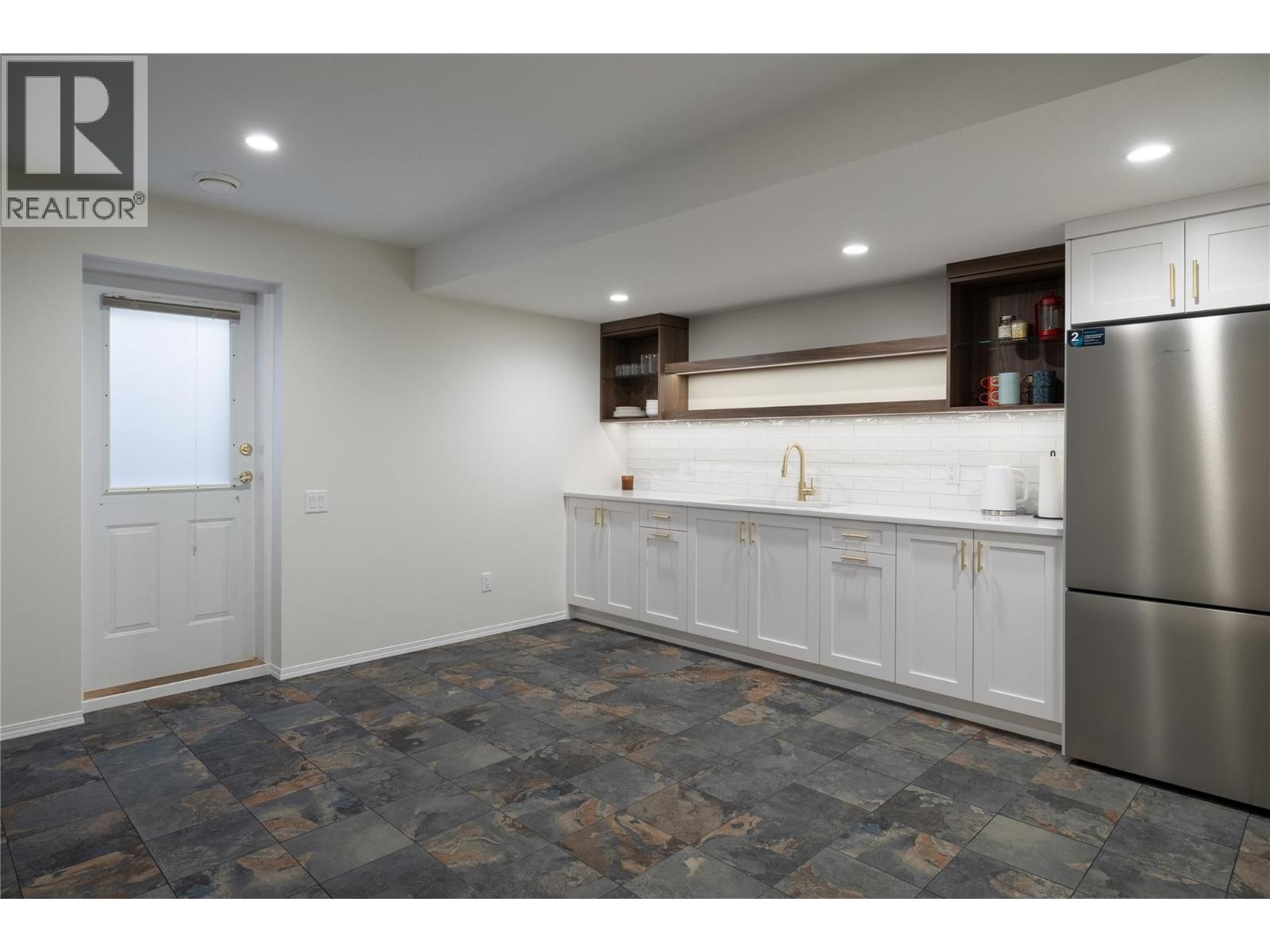 1051 Chilcotin Crescent