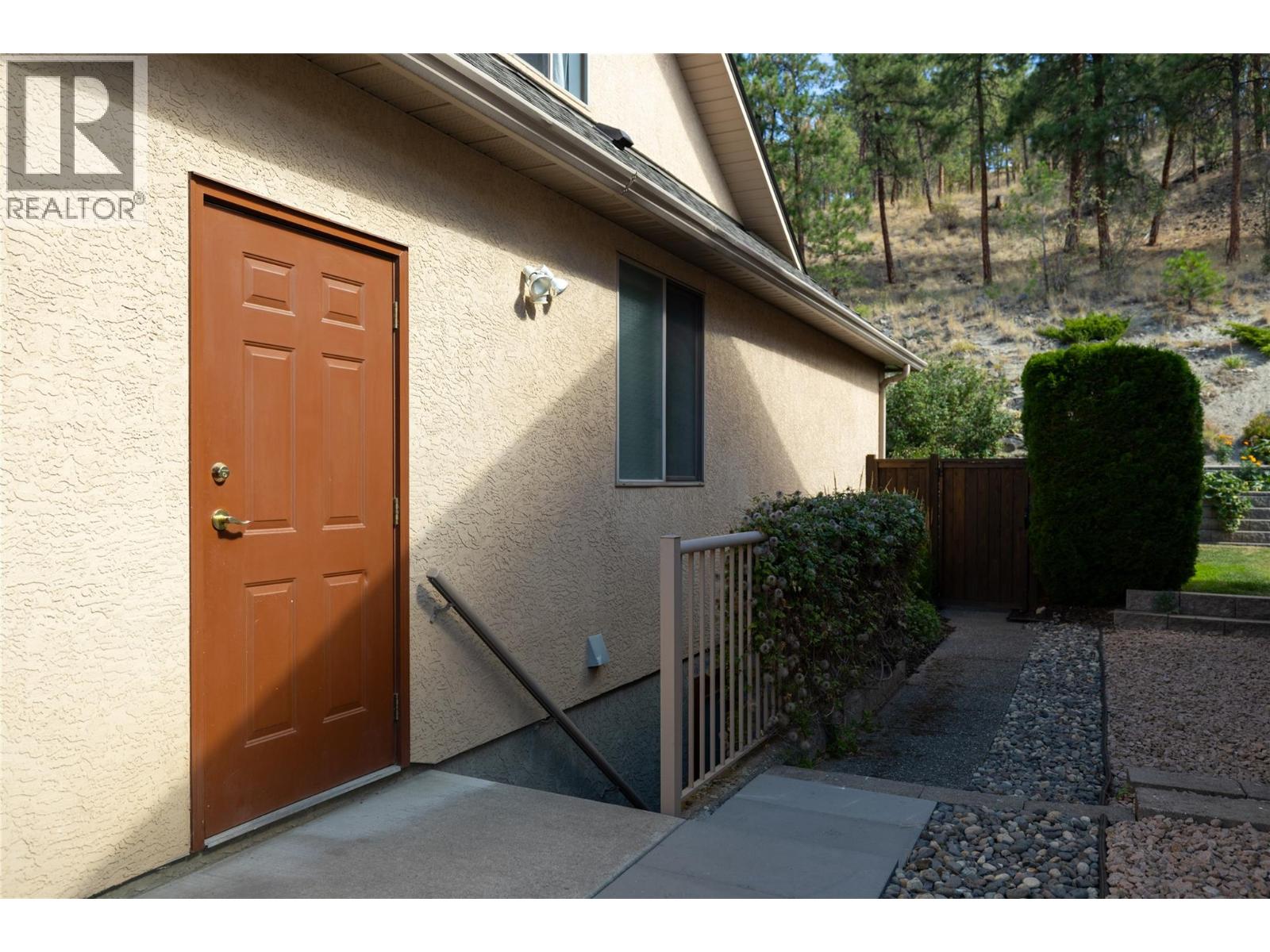 1051 Chilcotin Crescent