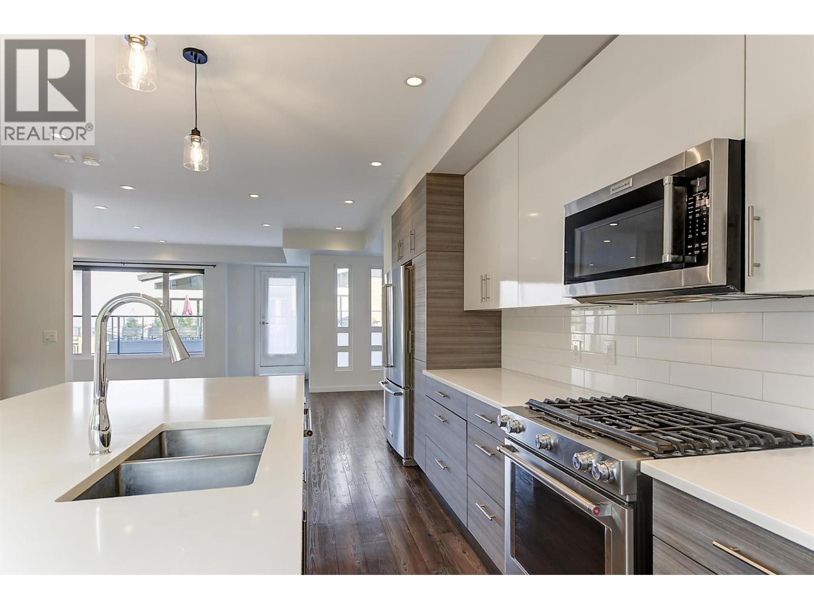 1818 Peak Point Court Unit# 32