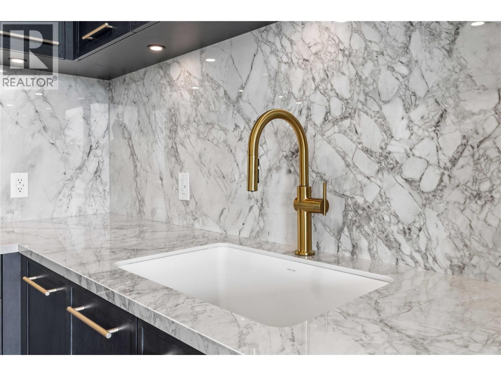3800 Capozzi Road Unit# 701