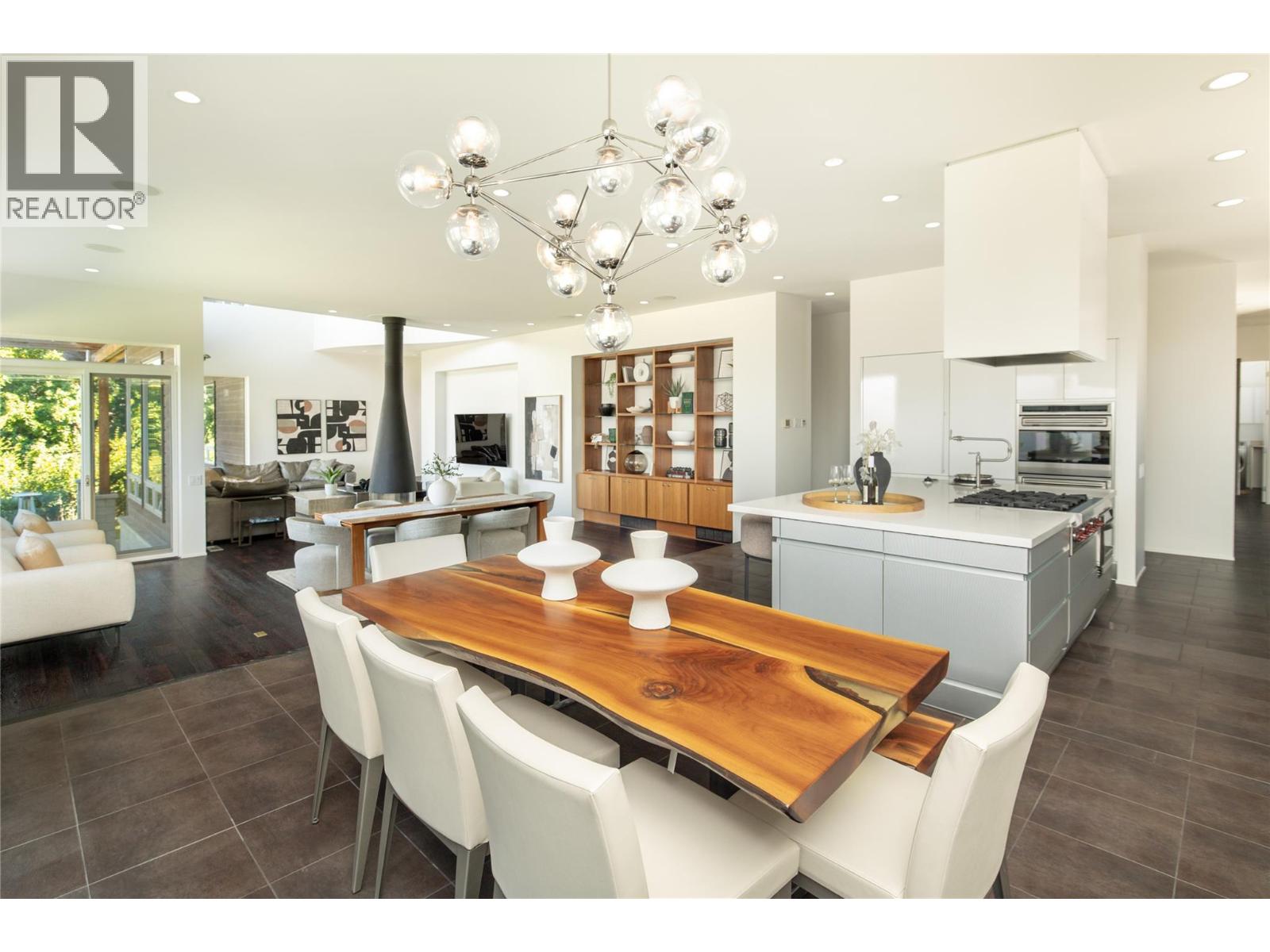 4840 LAKESHORE Road