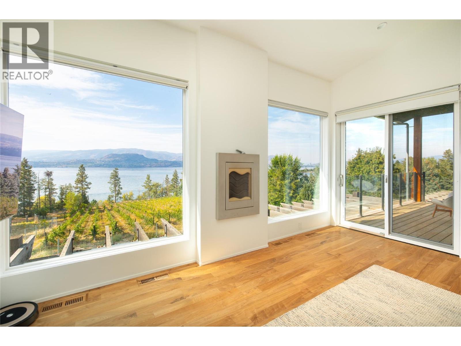 4840 LAKESHORE Road