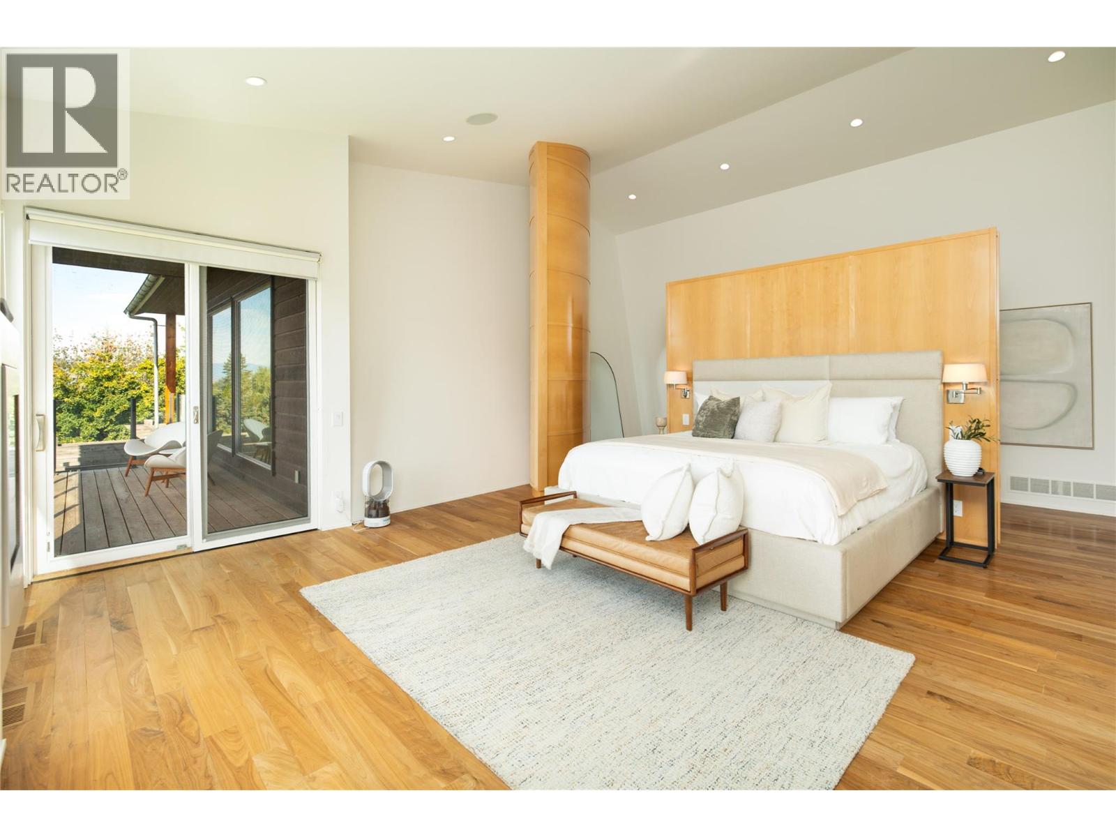 4840 LAKESHORE Road