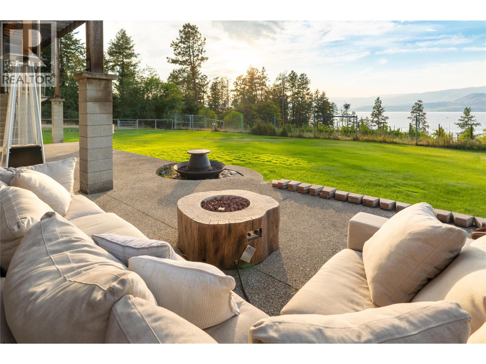 4840 LAKESHORE Road
