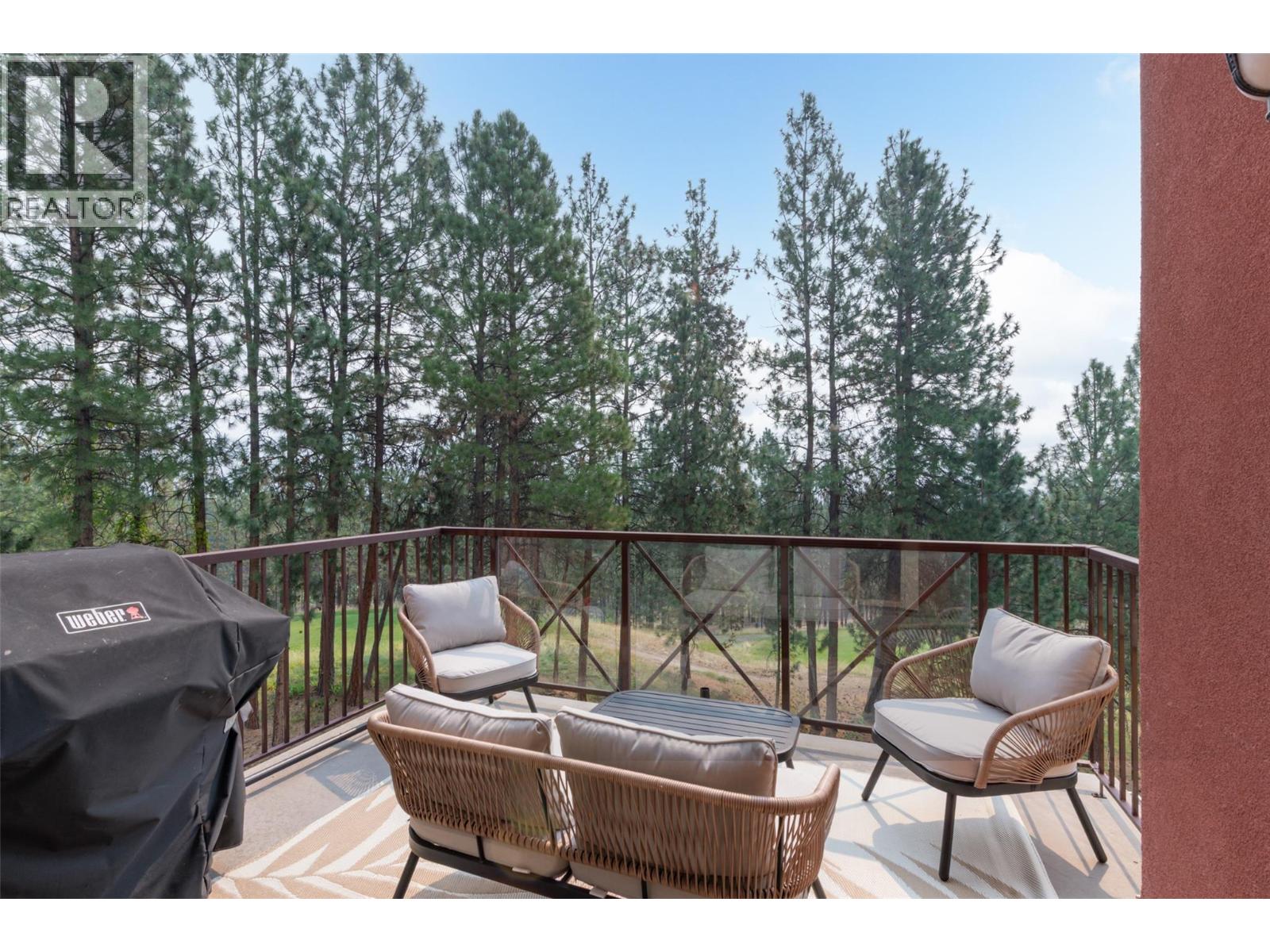 1795 Country Club Drive Unit# 204