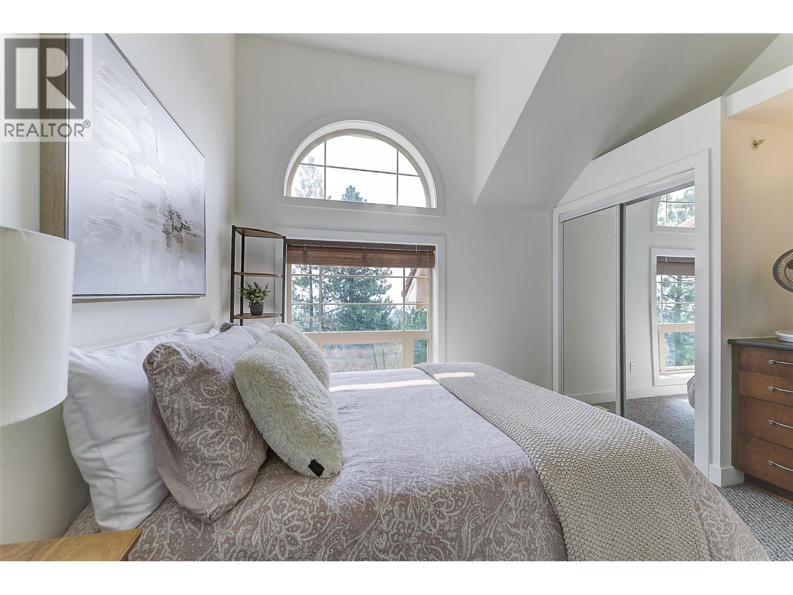 1795 Country Club Drive Unit# 204
