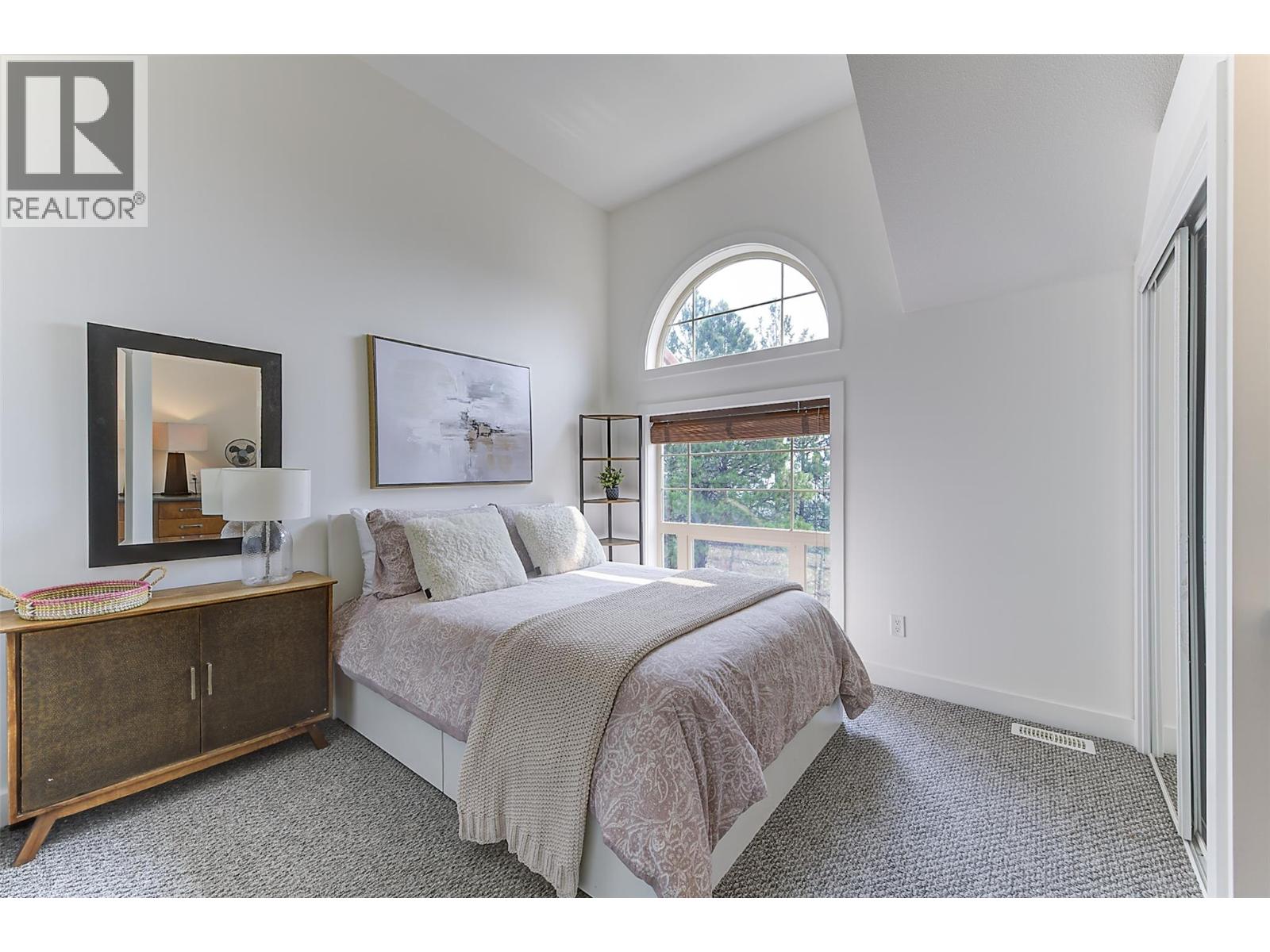 1795 Country Club Drive Unit# 204