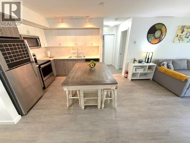 725 Academy Way Unit# 211