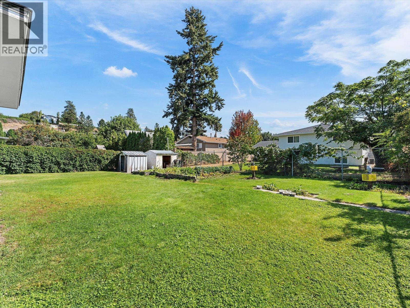 465 Hollydell Road