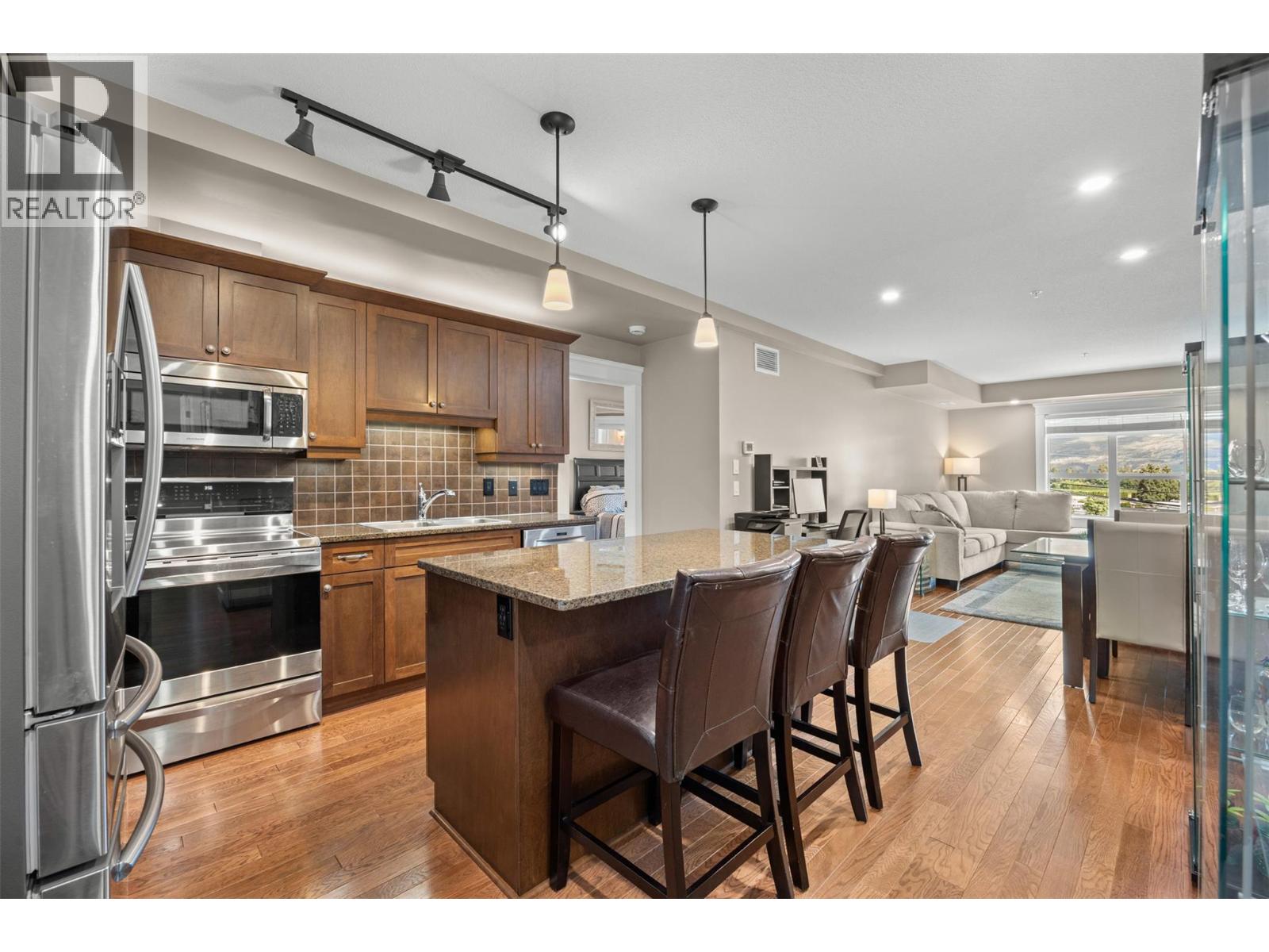 2070 Boucherie Road Unit# 301