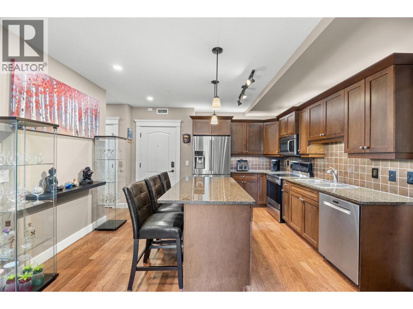 2070 Boucherie Road Unit# 301