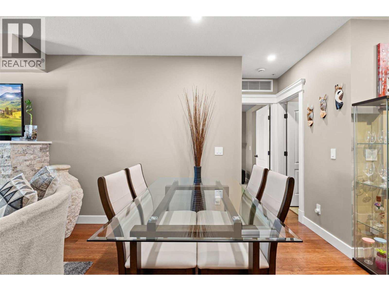 2070 Boucherie Road Unit# 301