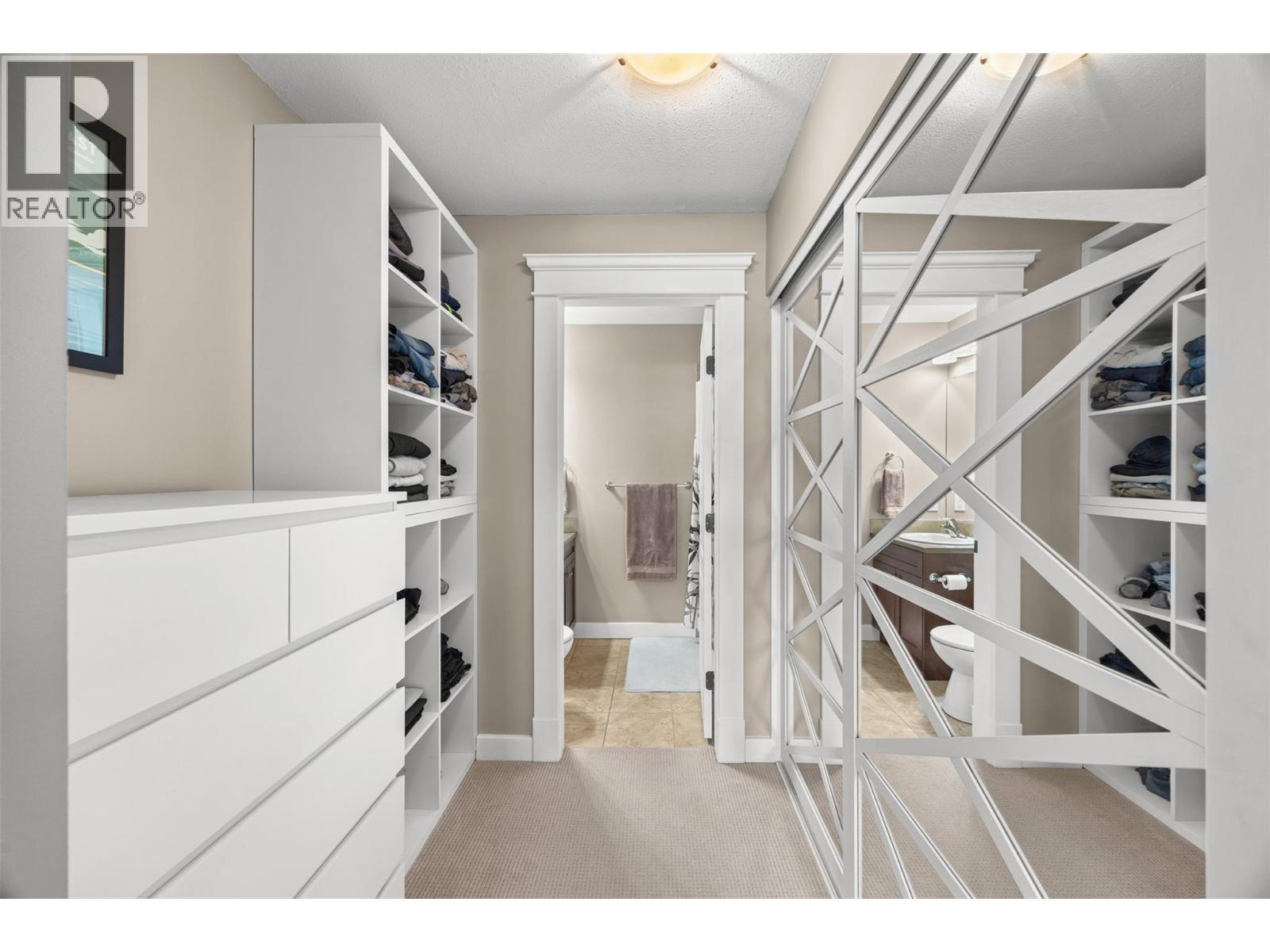 2070 Boucherie Road Unit# 301