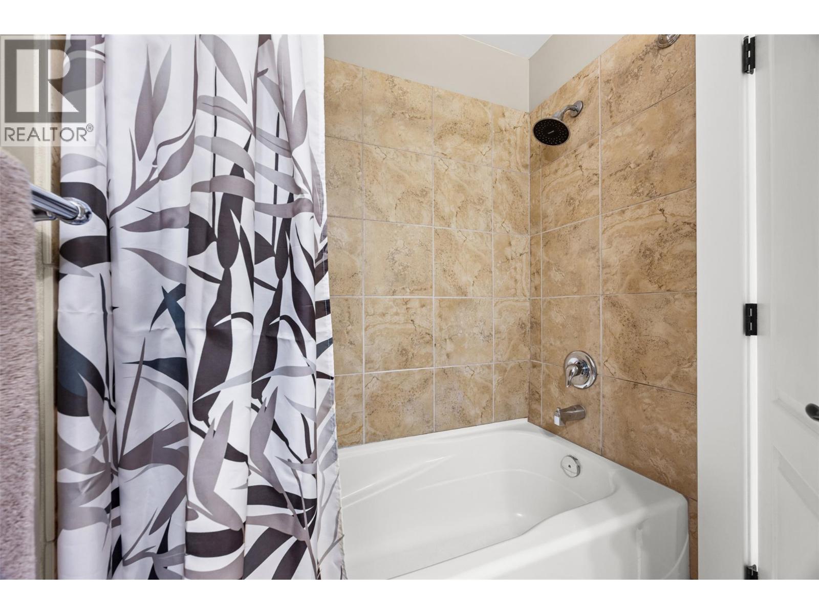 2070 Boucherie Road Unit# 301