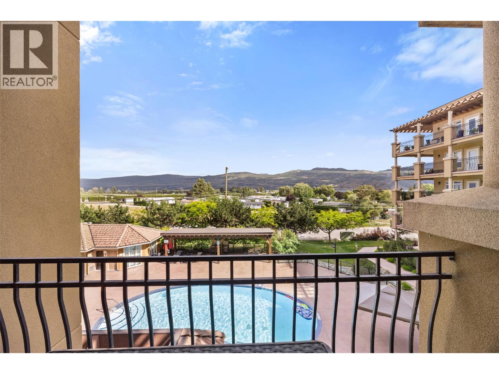 2070 Boucherie Road Unit# 301