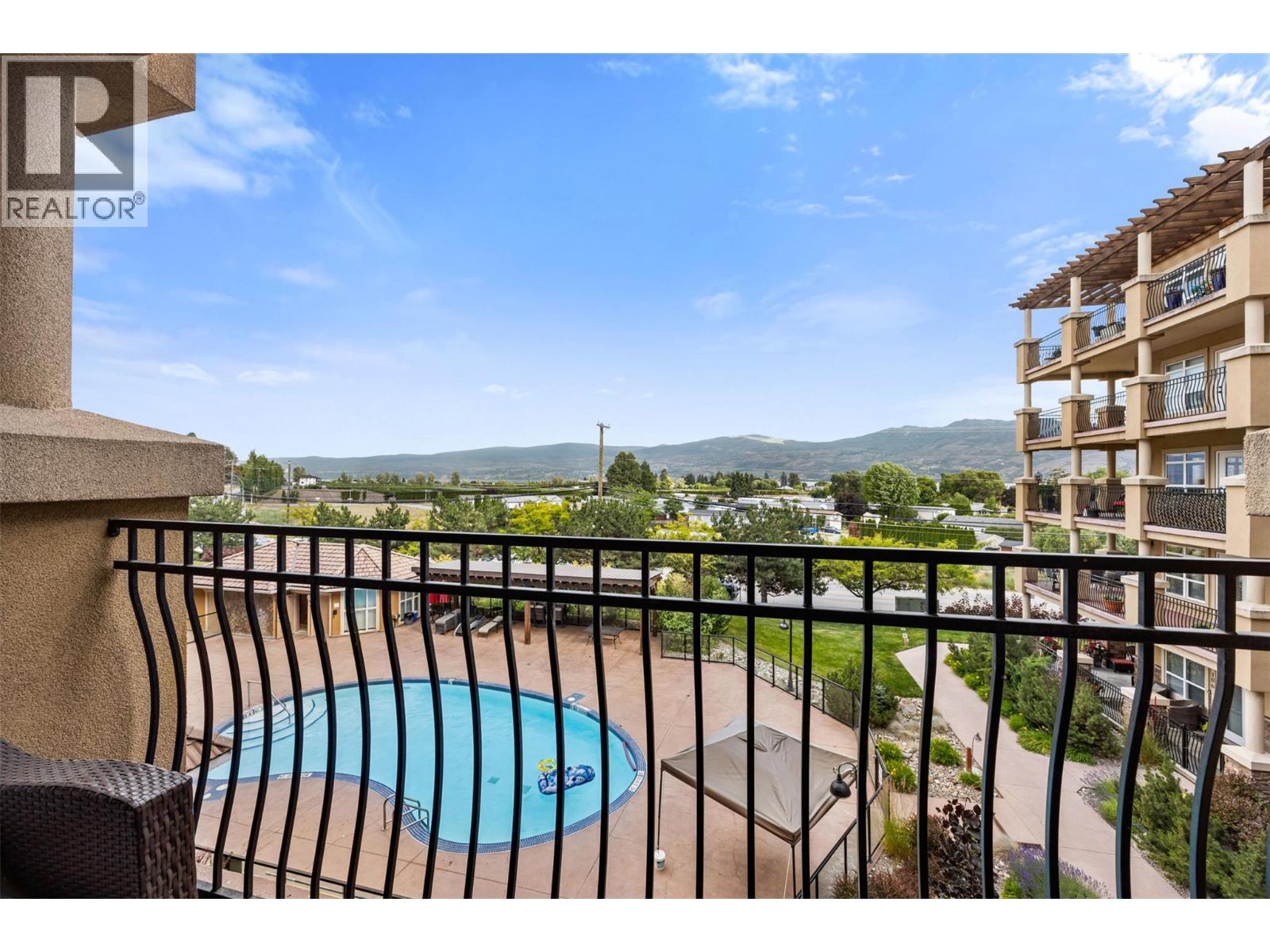 2070 Boucherie Road Unit# 301