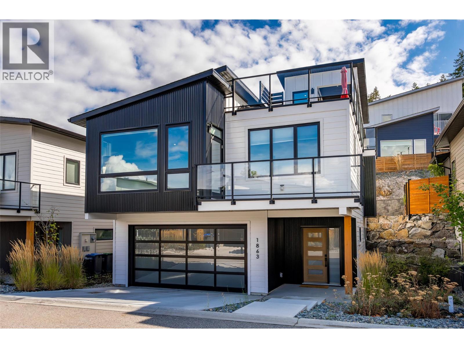 1863 Grey Owl Court