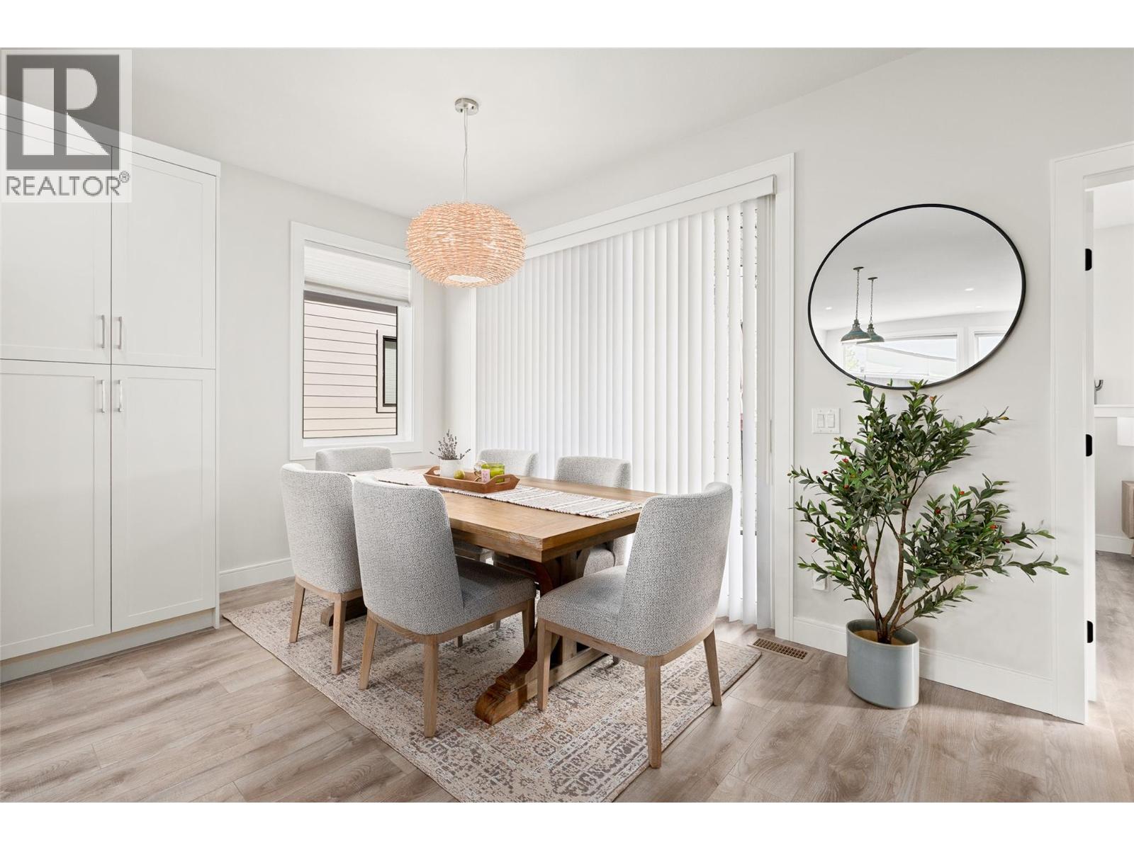 1863 Grey Owl Court