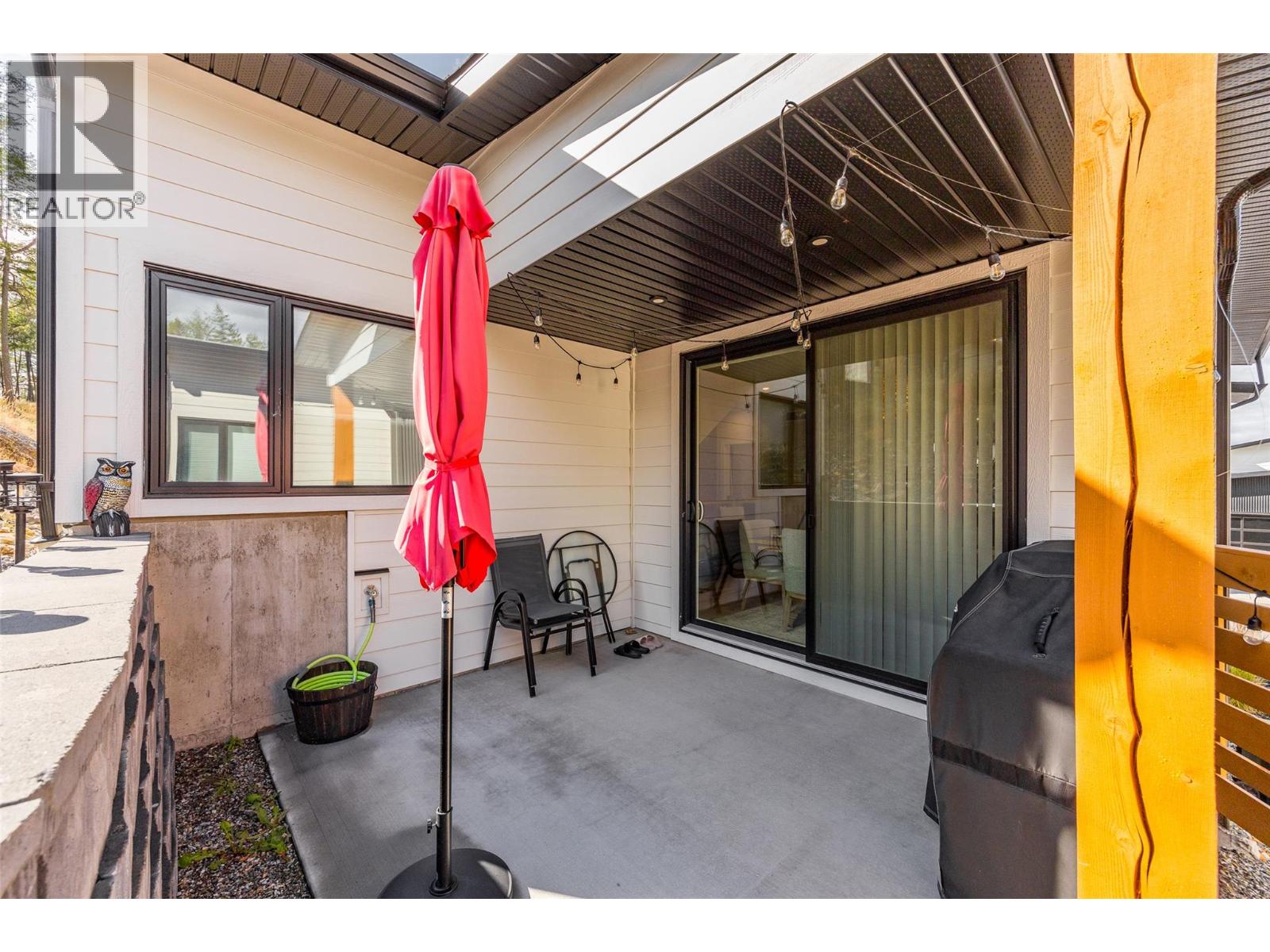 1863 Grey Owl Court