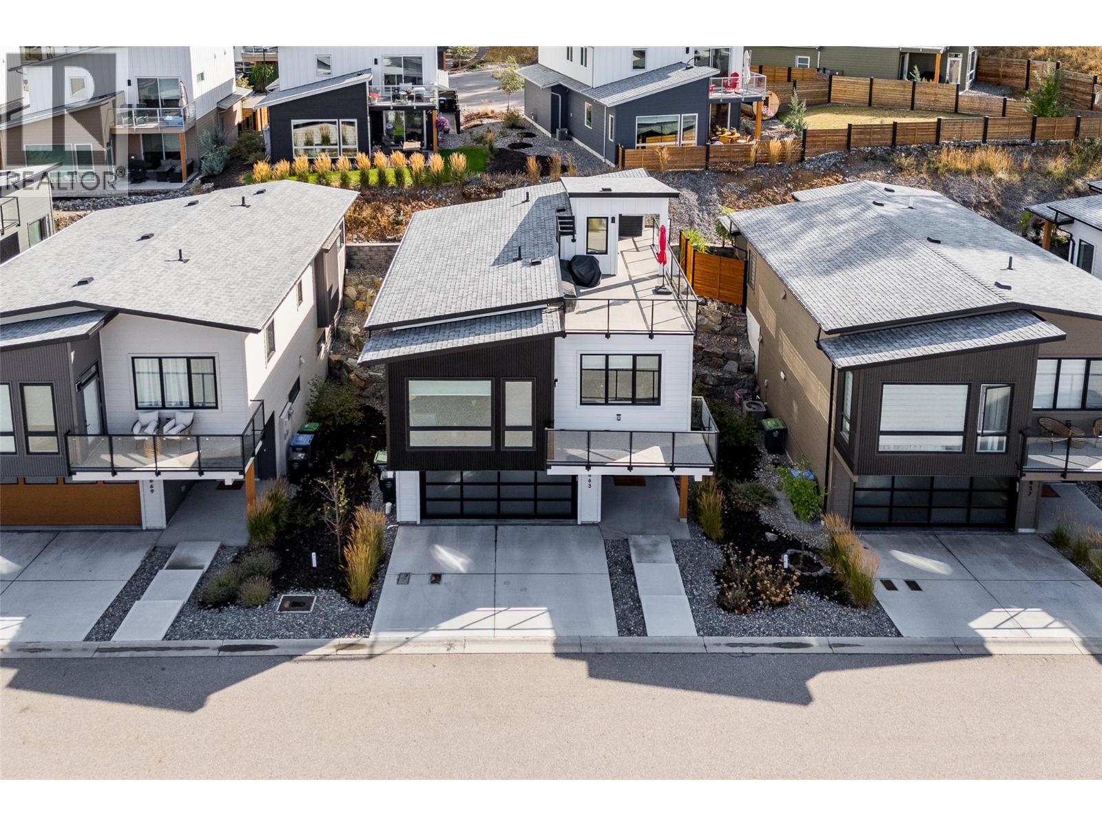 1863 Grey Owl Court
